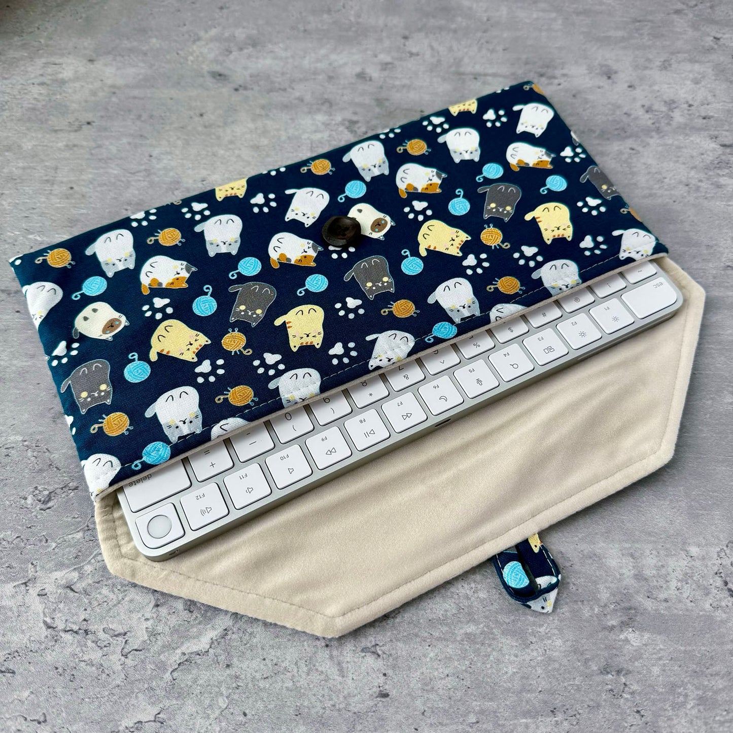 Handmade Carrying Cases for Keyboards