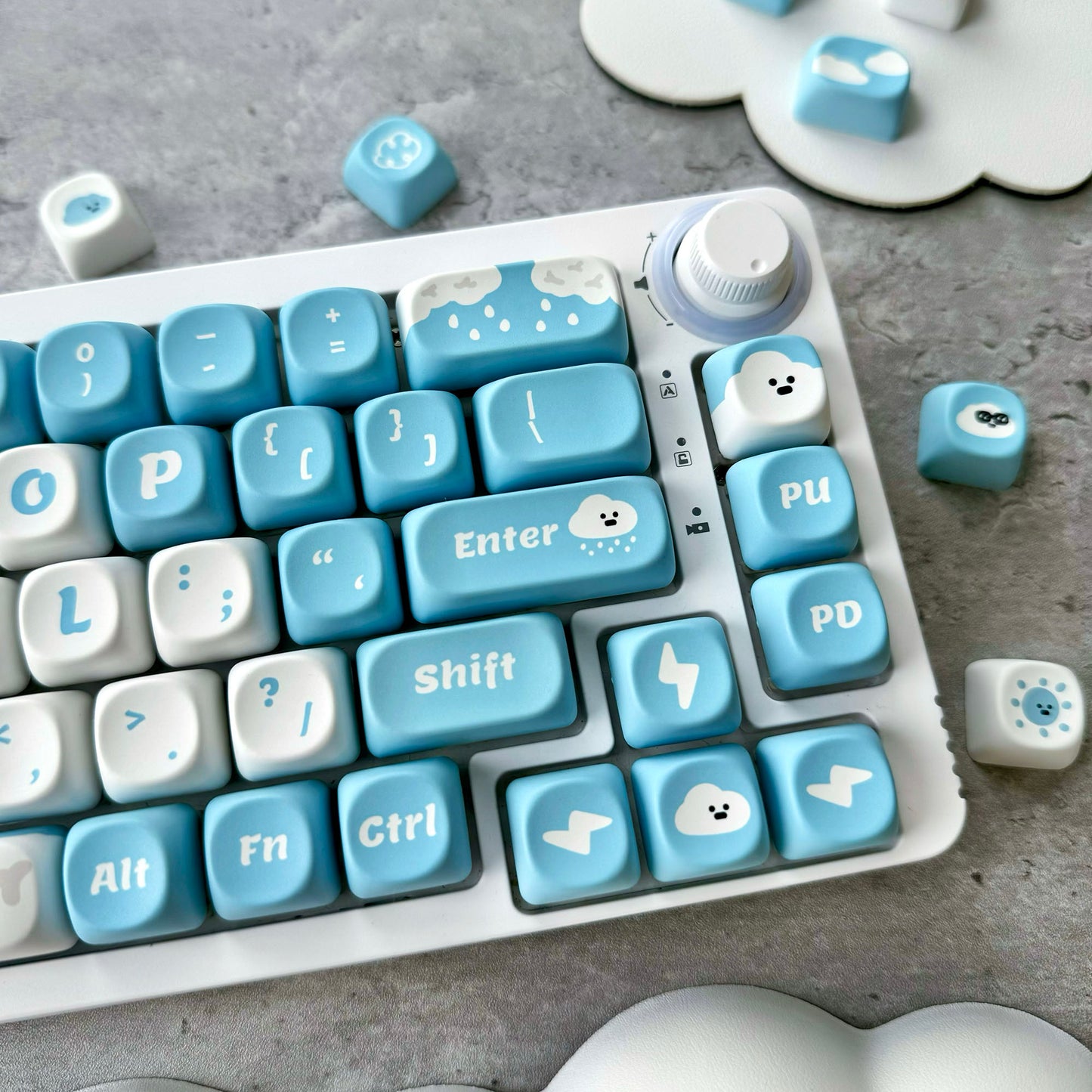 Fluffy Cloud Keycap Set